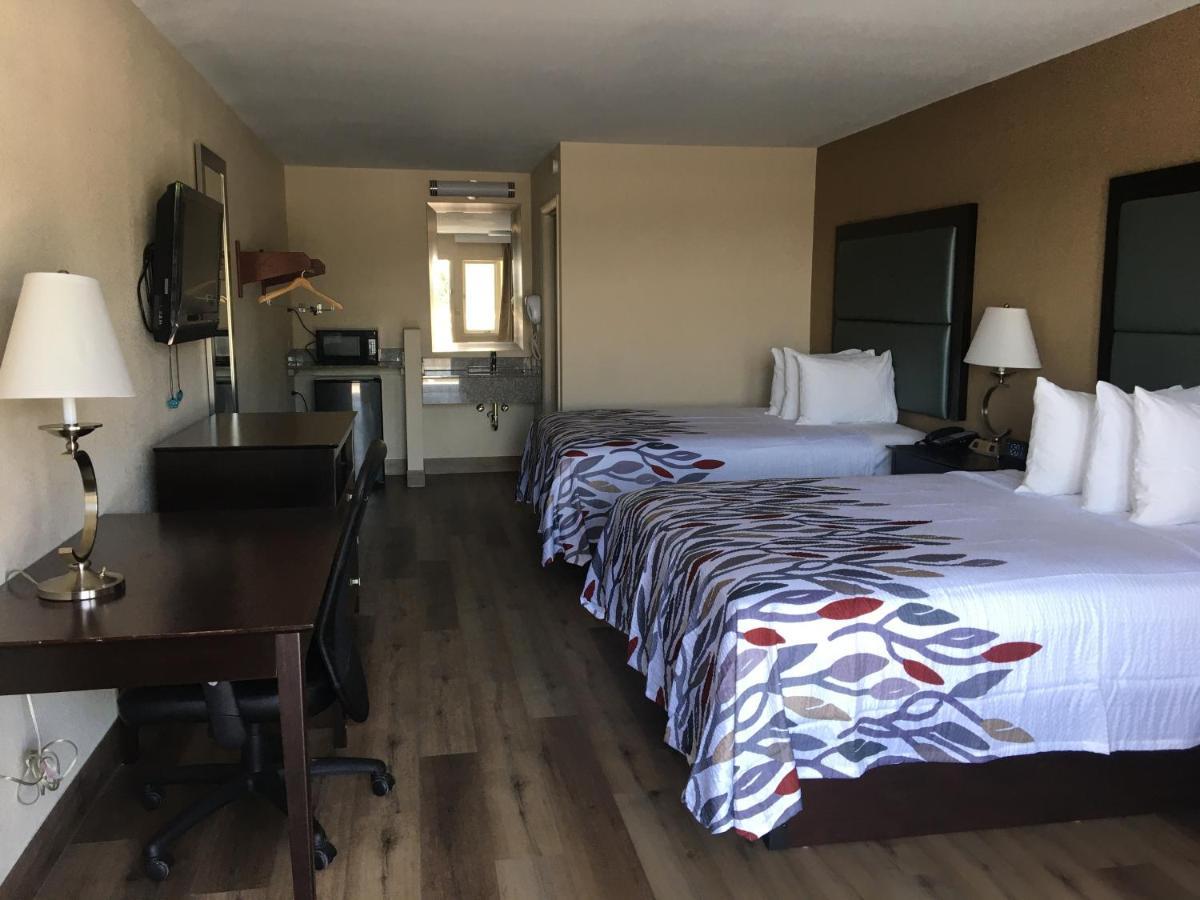 Red Roof Inn Staunton Extérieur photo