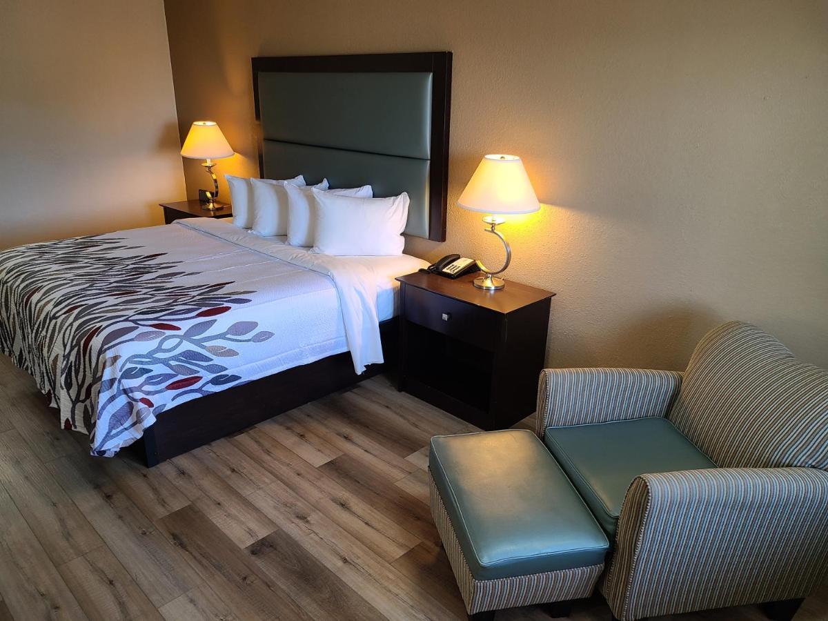 Red Roof Inn Staunton Extérieur photo