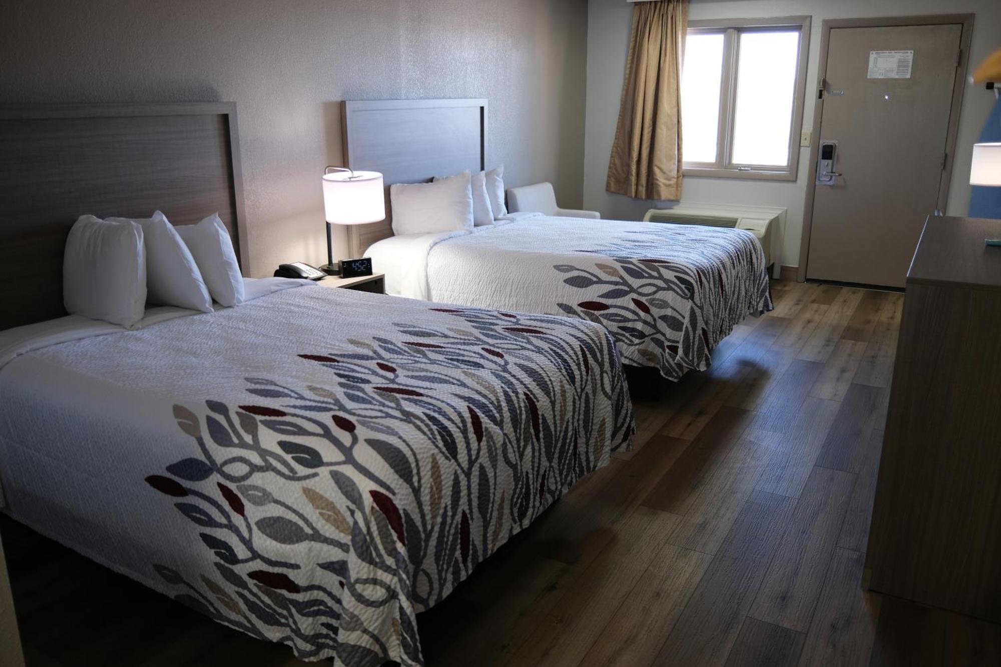 Red Roof Inn Staunton Extérieur photo