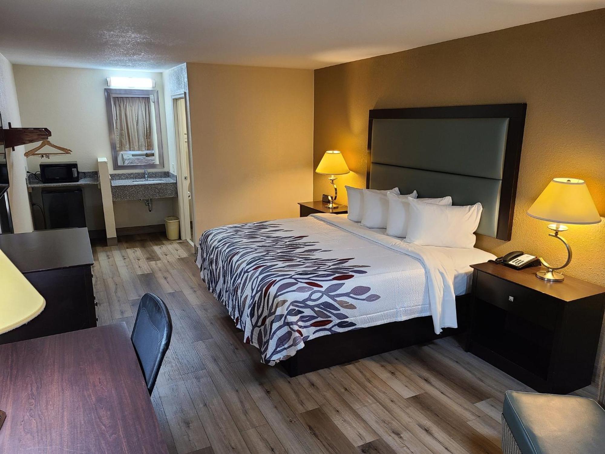 Red Roof Inn Staunton Extérieur photo