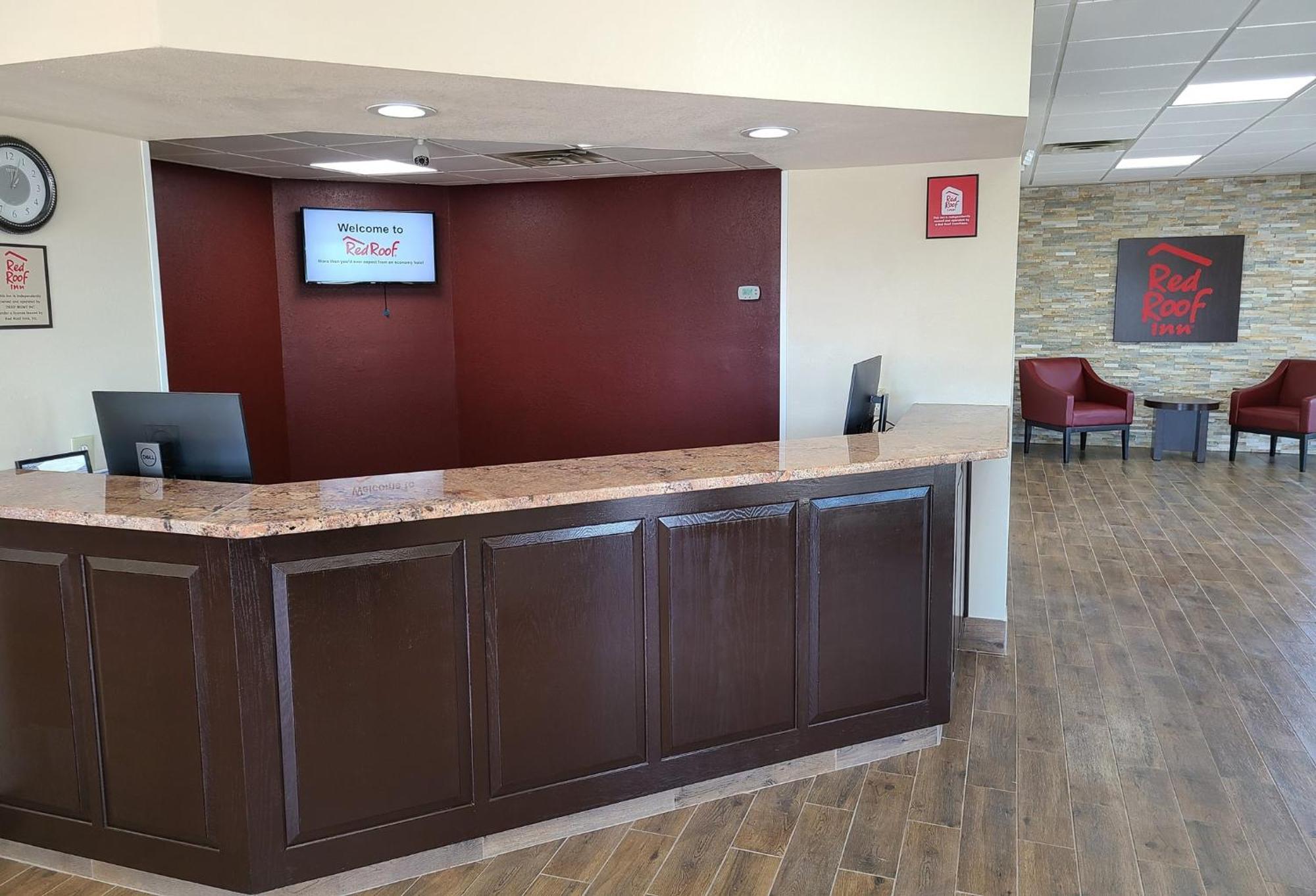 Red Roof Inn Staunton Extérieur photo