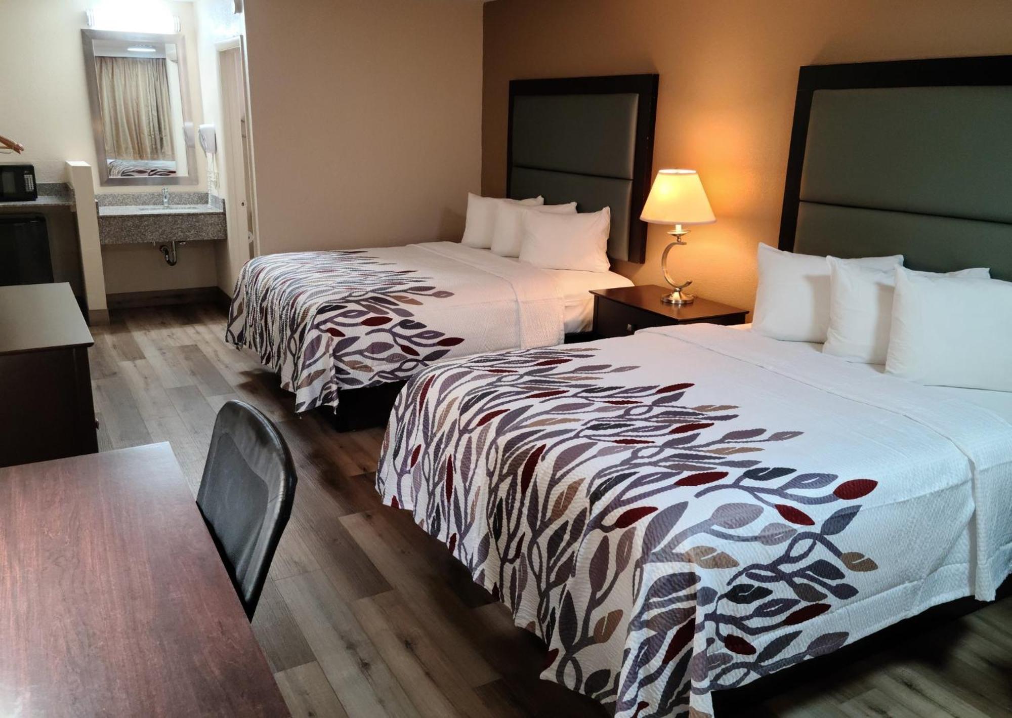 Red Roof Inn Staunton Extérieur photo